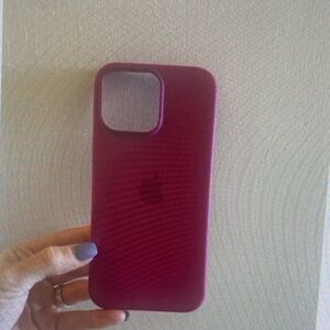 Apple Deep Pink Silicone iPhone Case